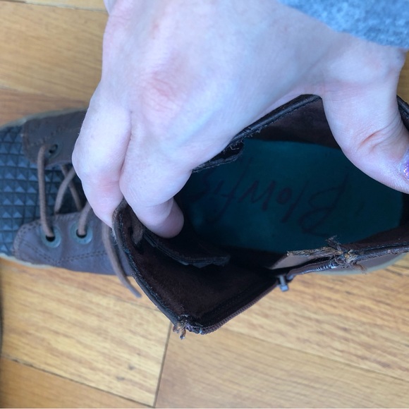 Brown and Black High-Top Women's Shoes - Picture 7 of 7